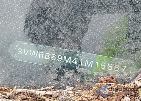 2001 Volkswagen Jetta Gl z USA, uszkodzony, nr VIN 3VWRB69M41M158671